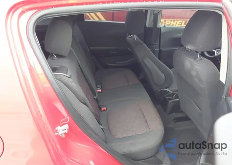 2018 Chevrolet Sonic Lt Auto z USA, uszkodzony, nr VIN 1G1JD6SH3J4121736